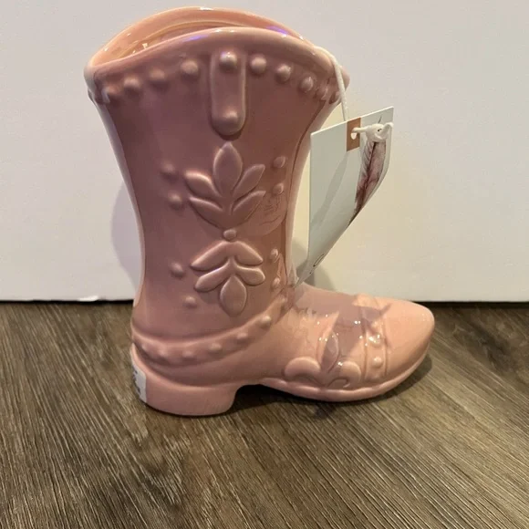 SOLD!!Super Cute Jessica Simpson Iridescent Cowboy Boot Candles-Set of 2- NWT - Picture 5 of 9